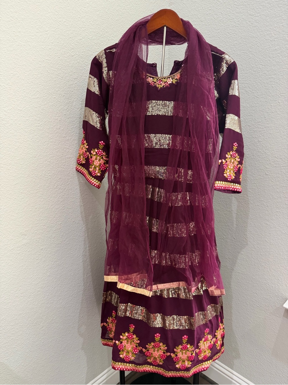 Teens / Women's XS Deep Purple 3-Piece Sequin Anarkali Frock Suit
